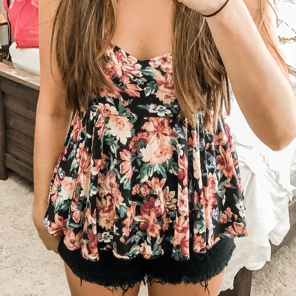 Fall Floral Tank - Picture 1 of 2